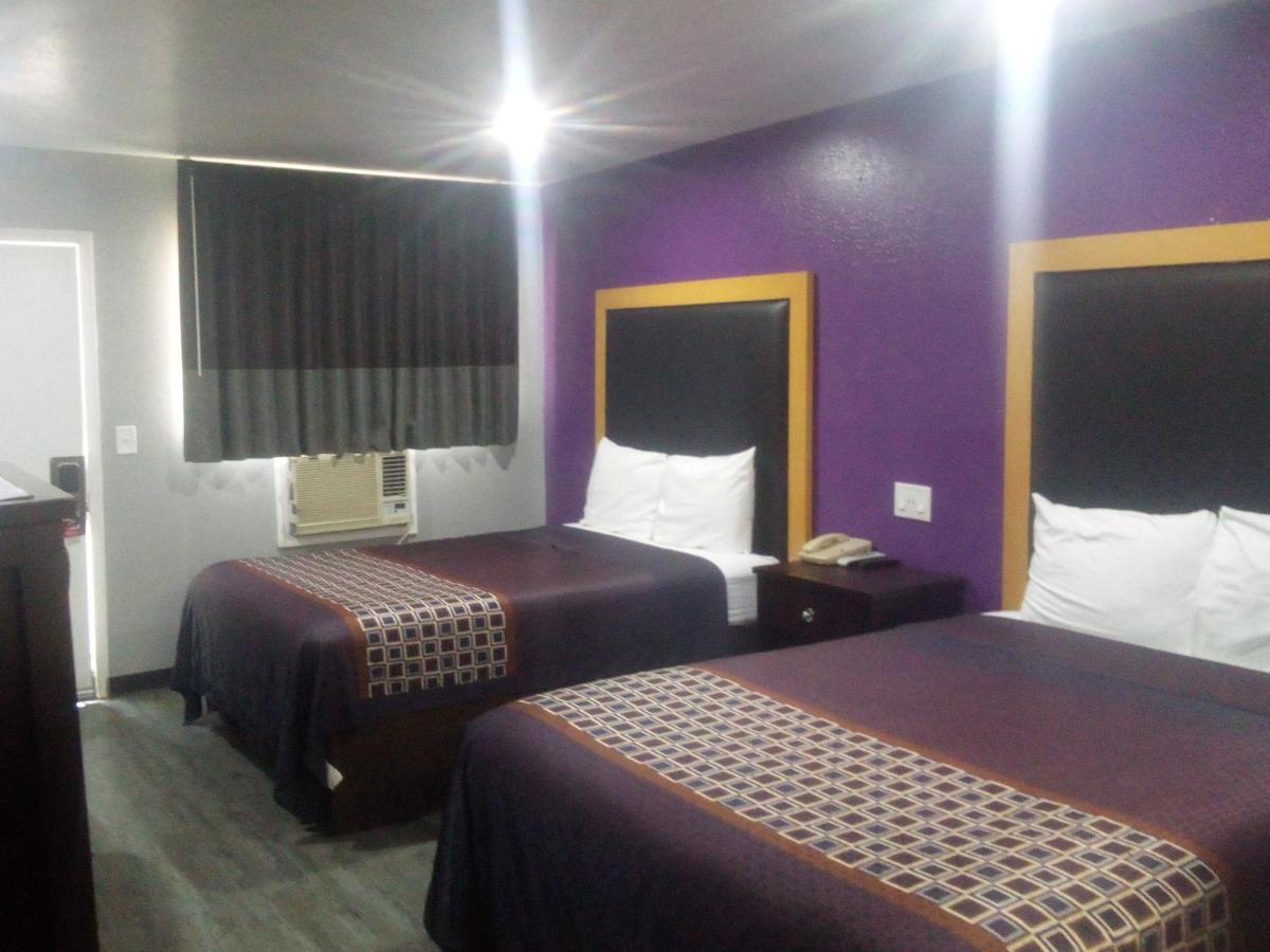 Coachman'S Inn & Suites Waldron 외부 사진