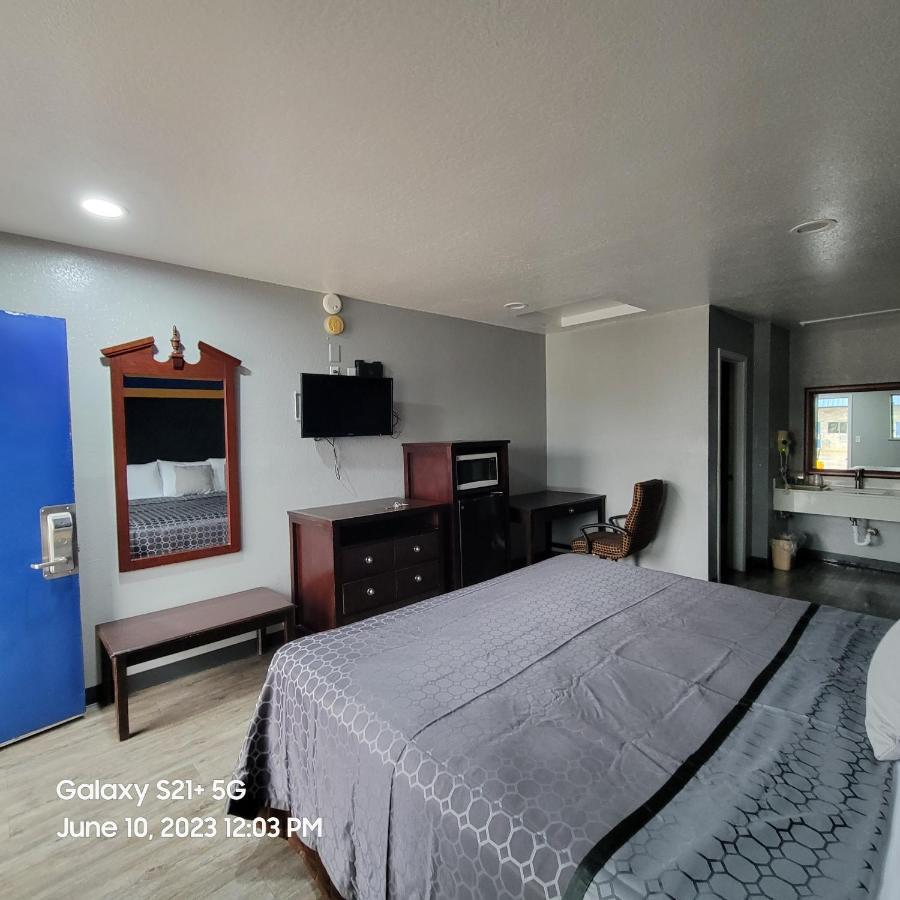 Coachman'S Inn & Suites Waldron 외부 사진