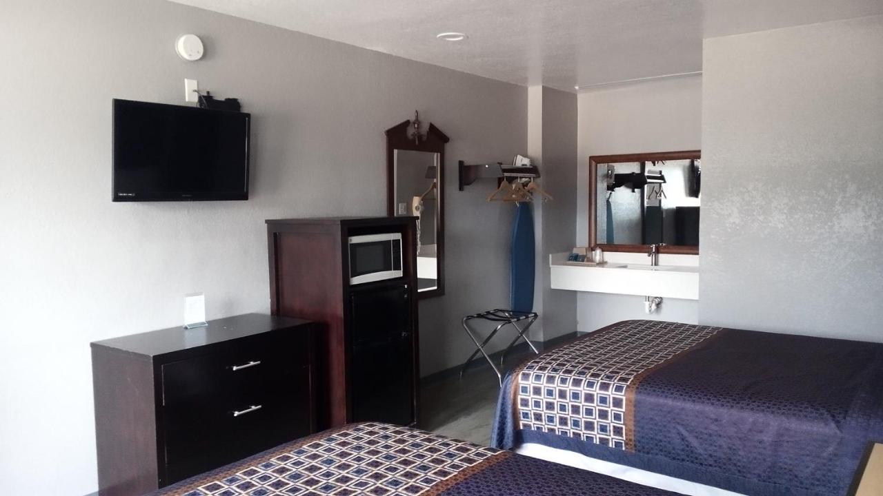 Coachman'S Inn & Suites Waldron 외부 사진
